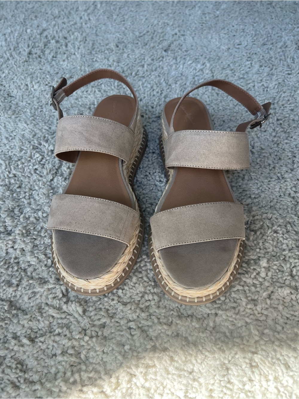 Universal Thread Tan Suede Wedge Sandals